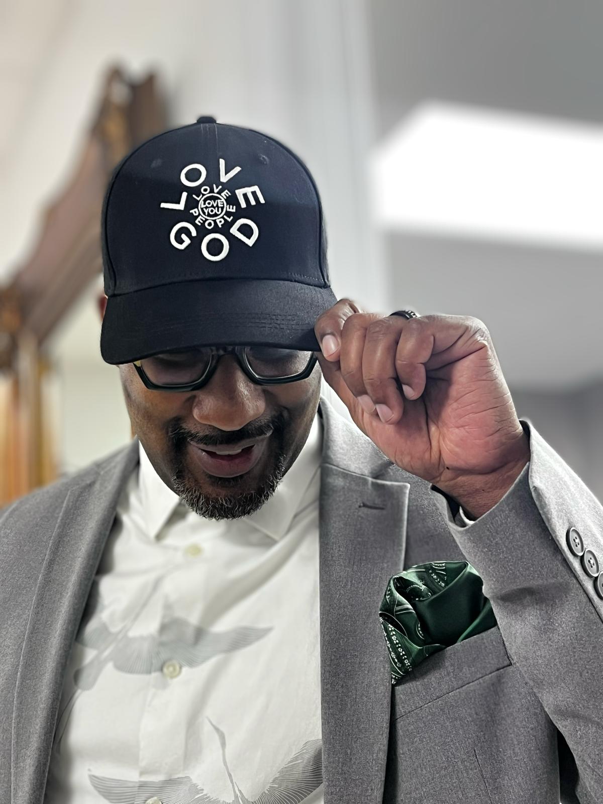 Love x 3 Cap